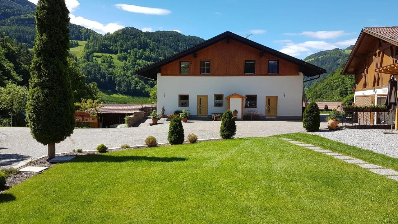 Ferienwohnungen Koflerhof カステルロット エクステリア 写真